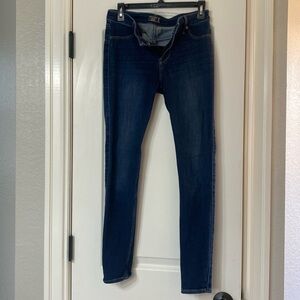 Abercrombie and Fitch mid rise Jean legging size 27/4R